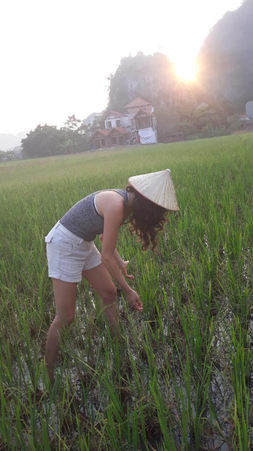 Center Tam Coc Homestay นิญบิ่ญ ภายนอก รูปภาพ